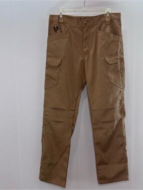 Men's Tan Tactical Cargo Pants with Utility Pockets